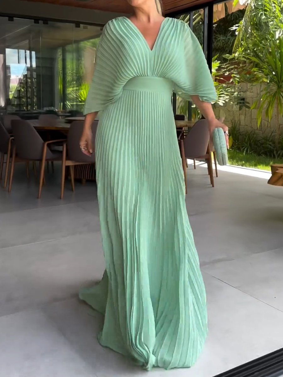 Pleated Maxi Dress with Sleeveless Design