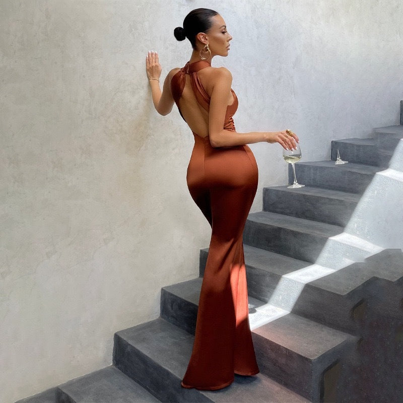 Women's Backless Long Evening Dress for Formal Nights | Fitted Cut with a Mermaid Hem | Size S-L, 3 Colors