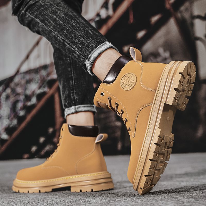 Women's Lace Up Boots with a Padded Ankle Collar | Round Toe, Cushioned Insole, Hard Wearing Lug Sole | Sizes 8-11.5, 2 Colors