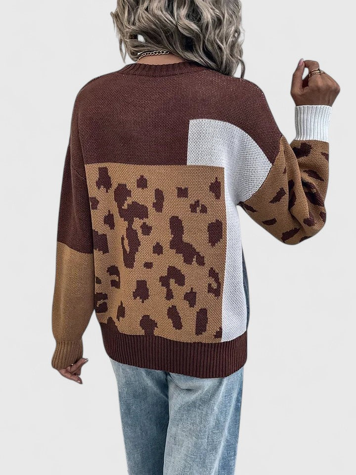 Women's Leopard Print Sweater with Patchwork Design | Warm, Breathable Jumper in a Relaxed Fit for Fall and Winter
