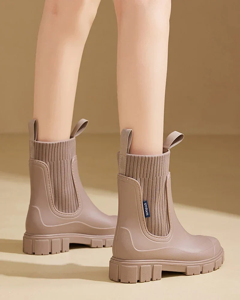 Women's Chunky Block Heel Chelsea Boots with Lug Sole | Pull-On Style with Cushioned Footbed | Size 4-12